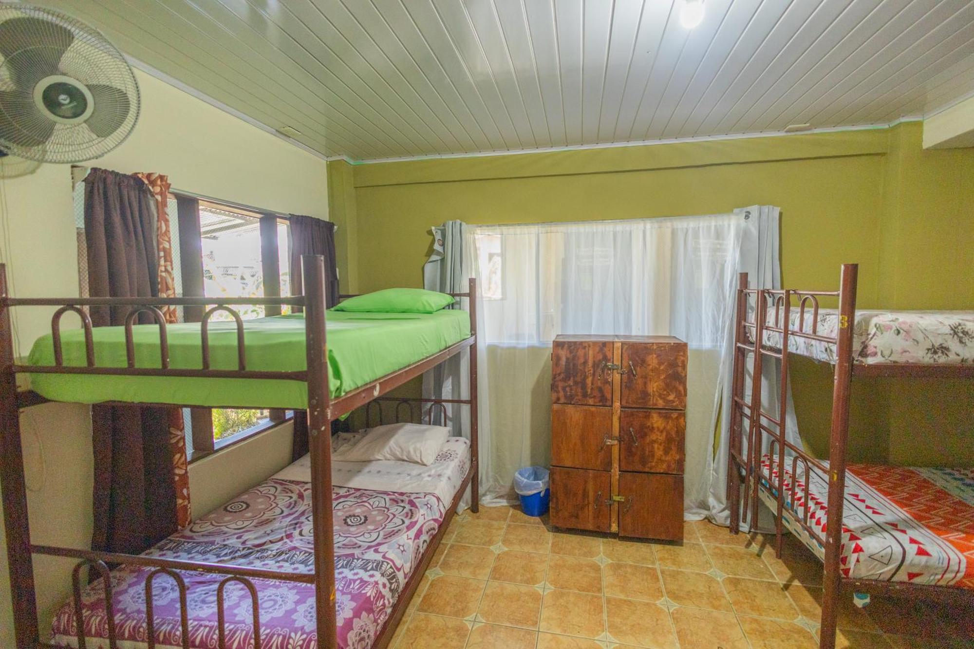 New Hostel Manuel Antonio, Meet New People Eksteriør billede